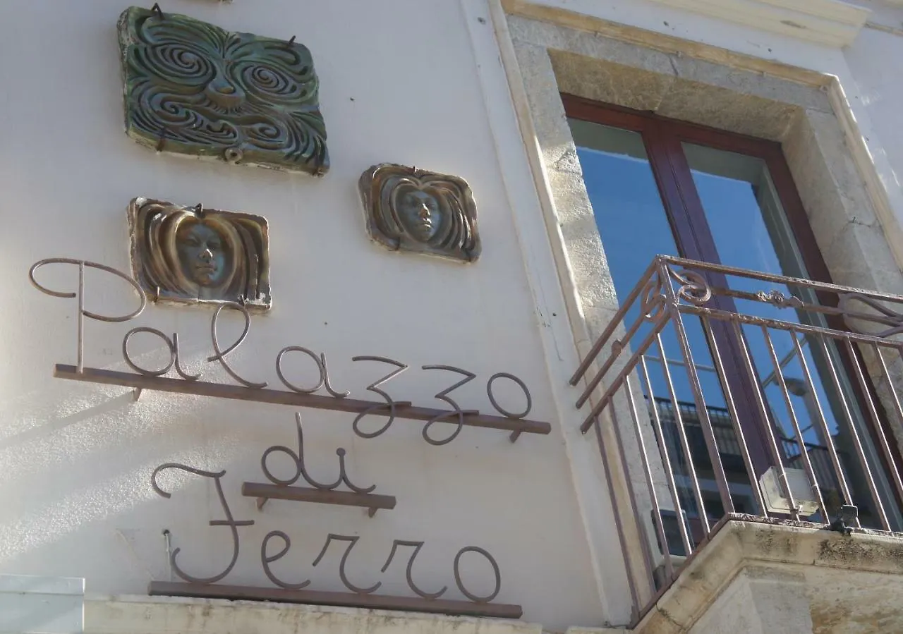 Palazzo Di Ferro Taormina Apartment