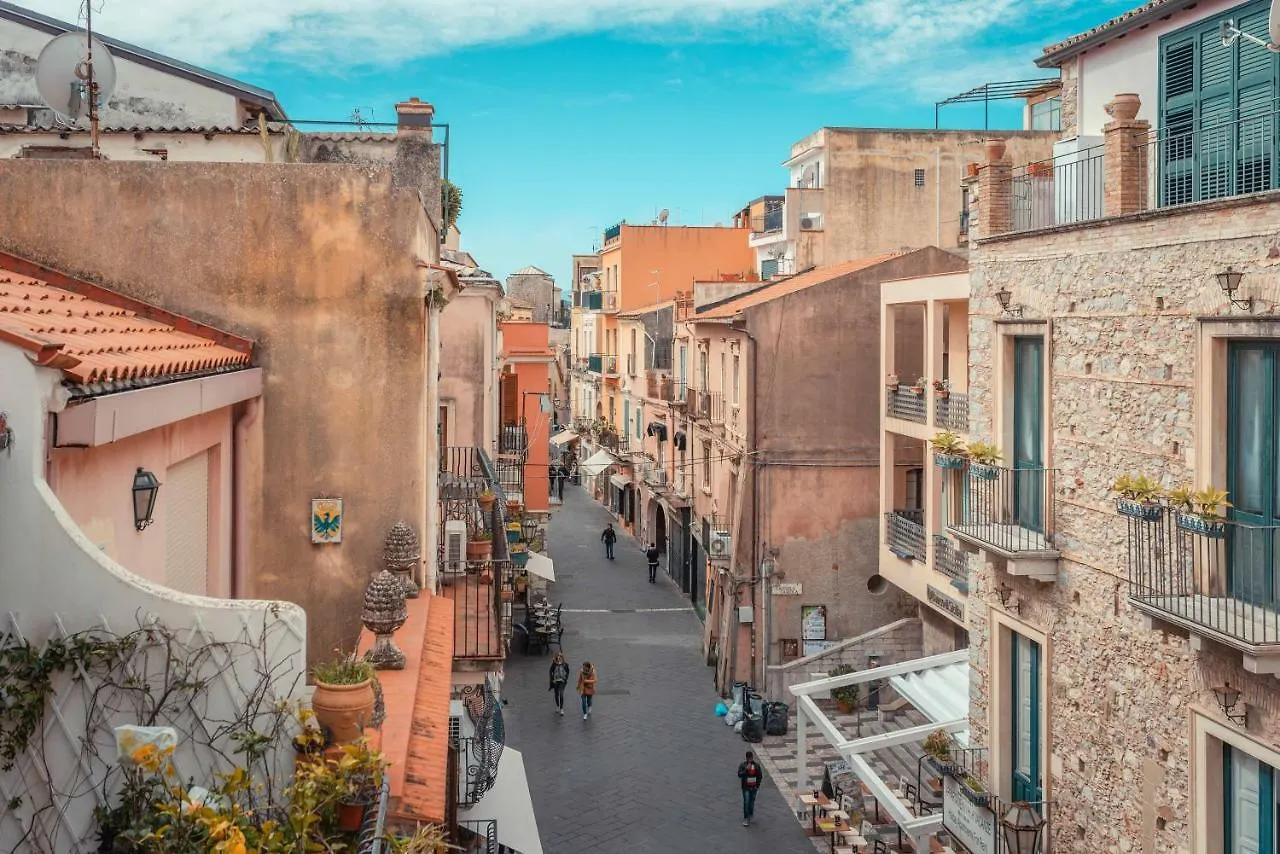 Palazzo Di Ferro Taormina Apartment