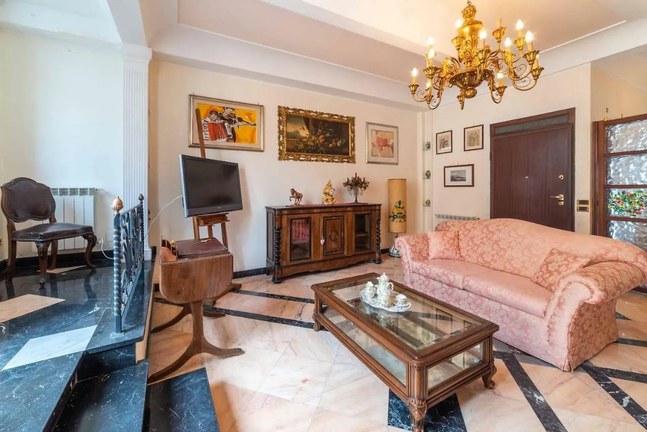 Palazzo Di Ferro Taormina Apartment 0*,  Italy